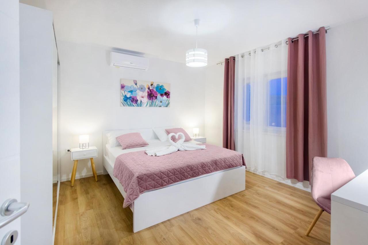 Villa Antonia With Heated Pool Dograde Экстерьер фото