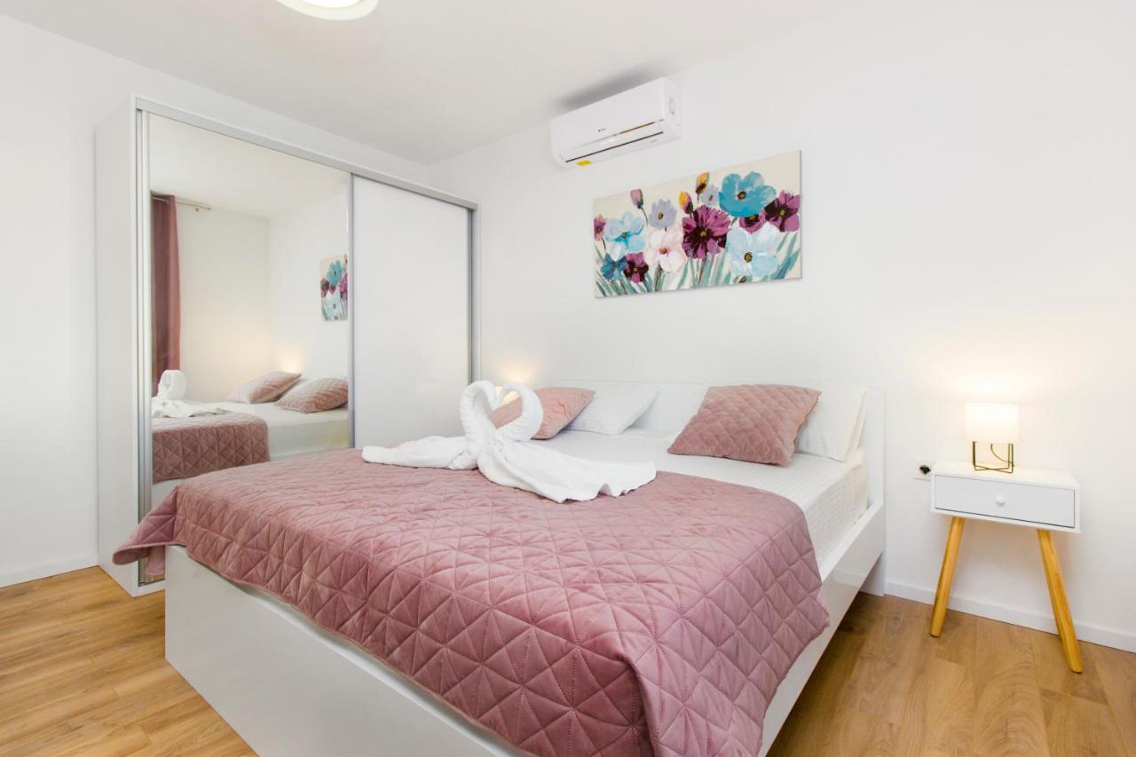 Villa Antonia With Heated Pool Dograde Экстерьер фото